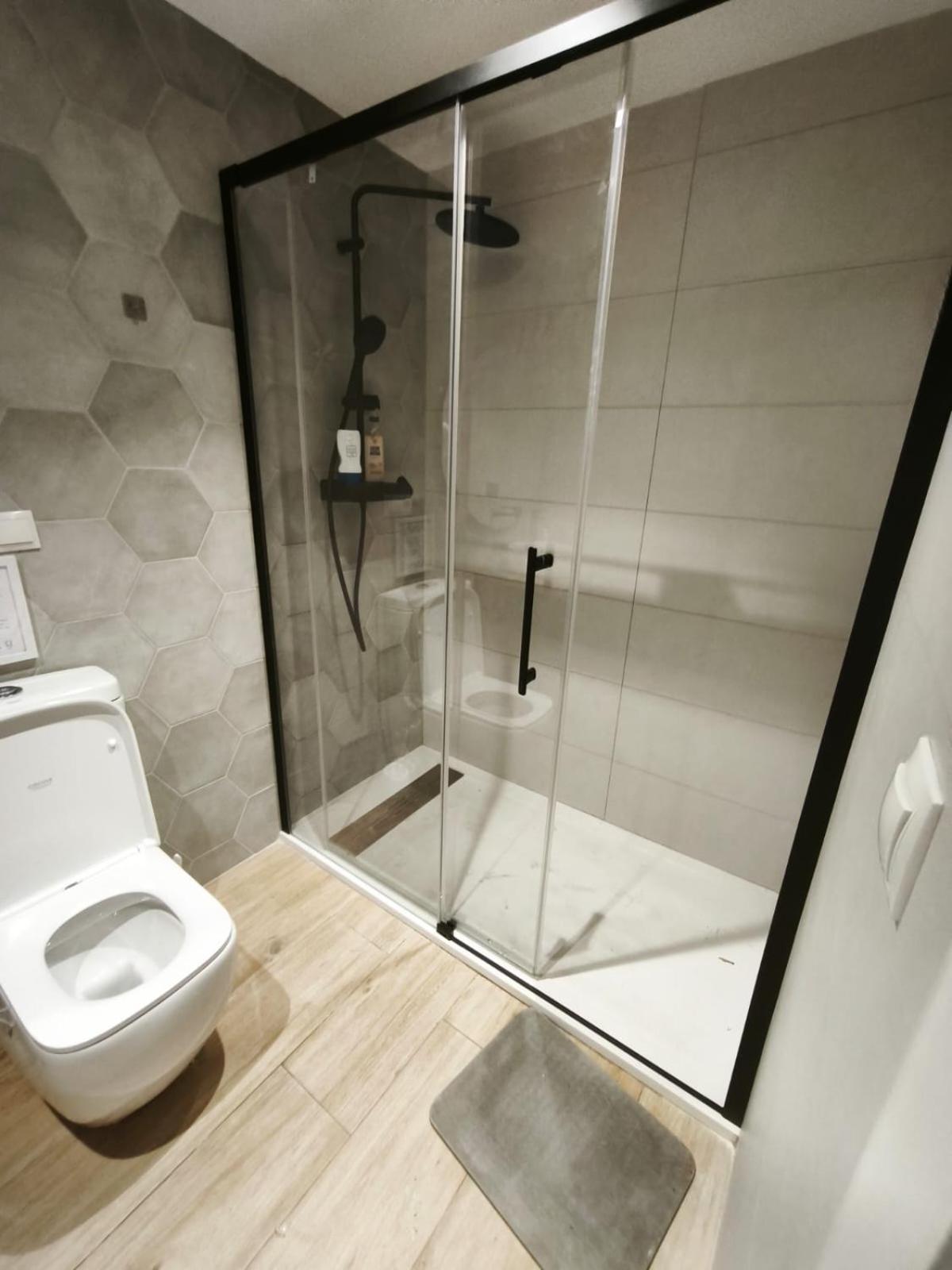 Lindo Cabanyal - Comfort Family Beachside Apartment فالنسيا المظهر الخارجي الصورة
